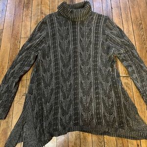 Women’s Size XL Sweater